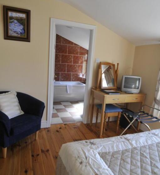 Carrowntober House B & B