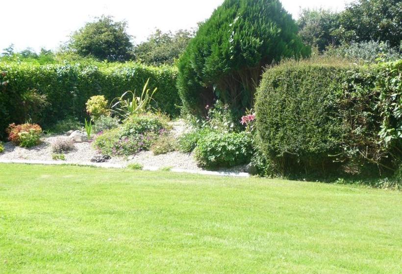 Cloverlawn B&b