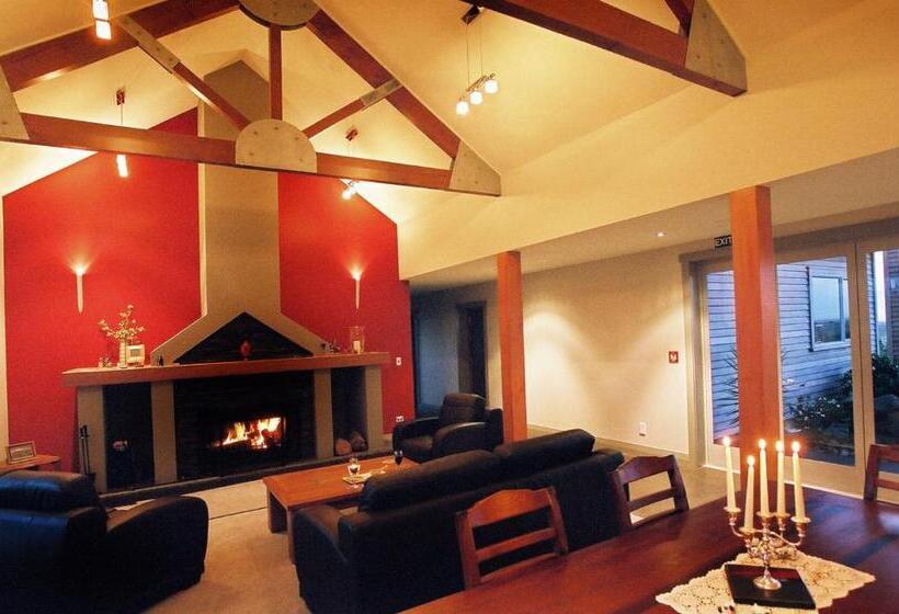 בית מלון כפרי Taranaki Country Lodge