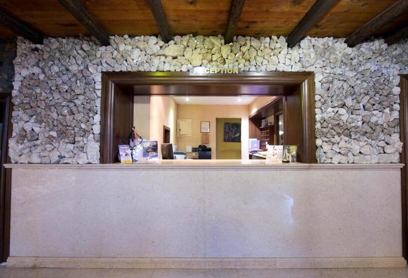 Lithos Hotel & Spa
