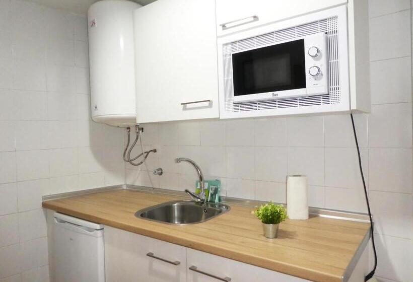 Apartamentos Nahira Suites 3000