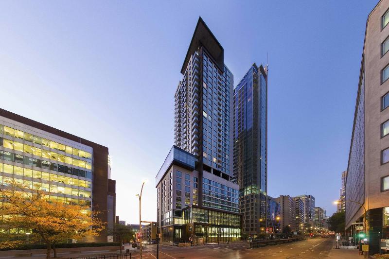בית מלון כפרי Hôtel Ac Montréal Centre Ville