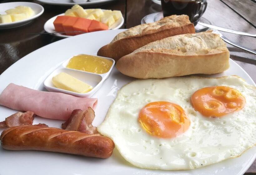 هتل Ancient Luang Prabang