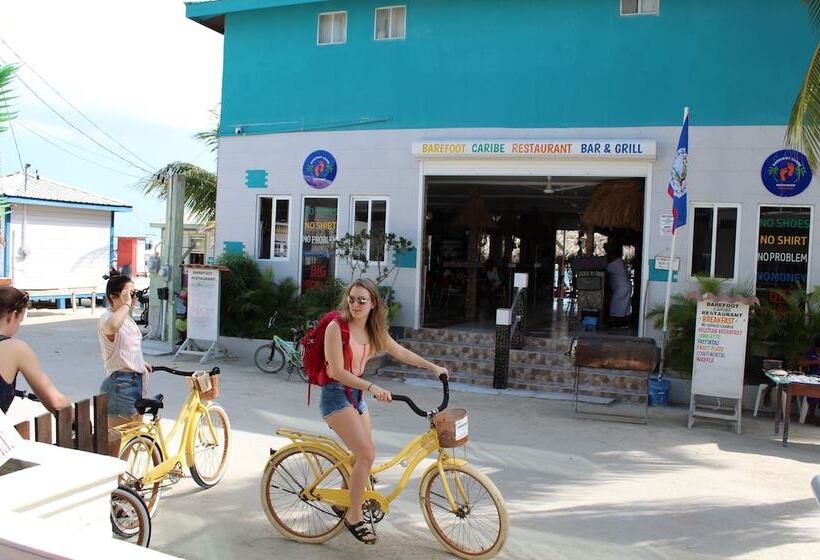 בית מלון כפרי Barefoot Caye Caulker