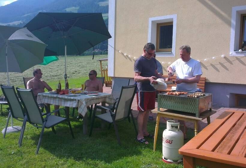Отель Ferienhaus Toeldererhof