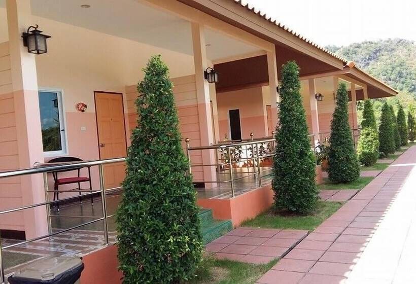 هتل Naris Phuview Resort