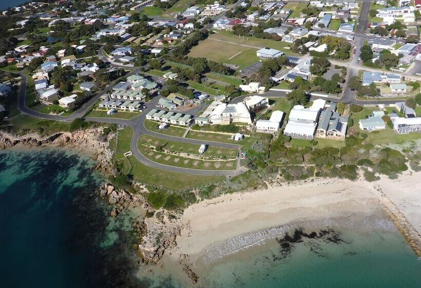 هتل Sea Vu Caravan Park