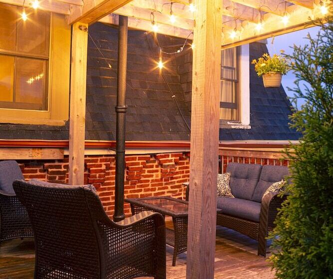 Отель Suites Of Euston