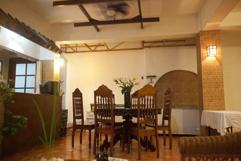 בית מלון כפרי Boracay Ocean Bay