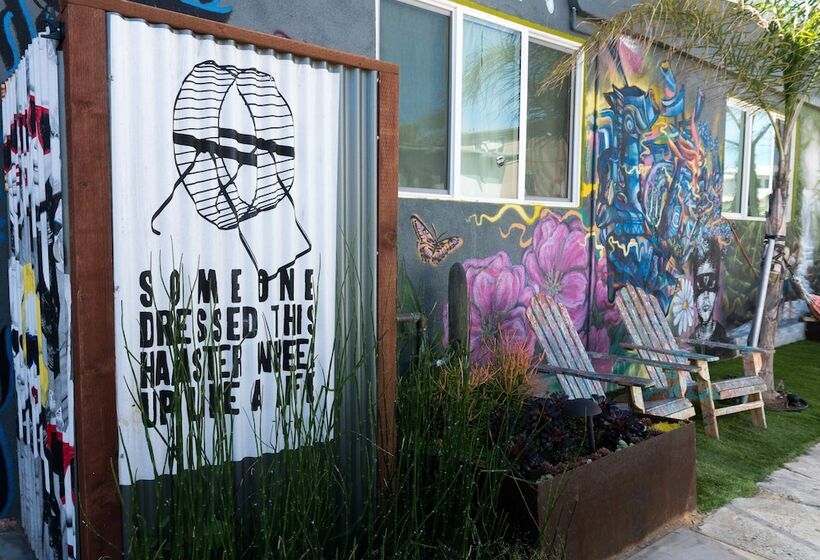 בית מלון כפרי House Of Trestles   Hostel