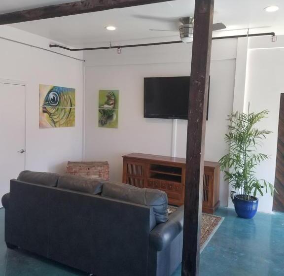 בית מלון כפרי House Of Trestles   Hostel