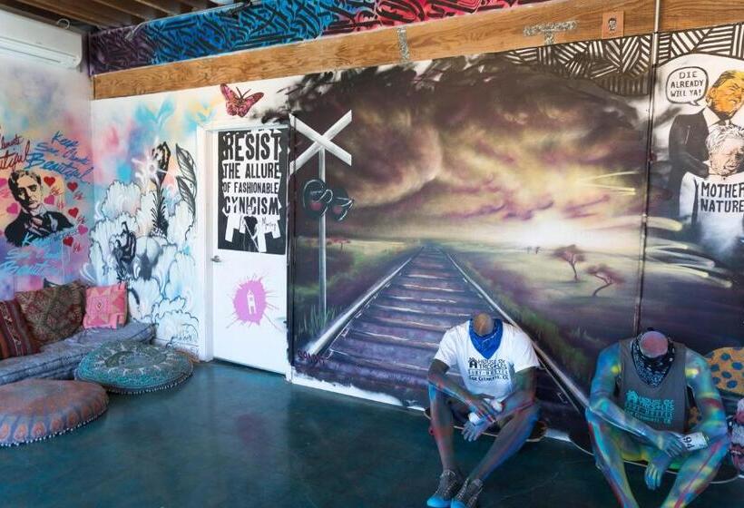בית מלון כפרי House Of Trestles   Hostel