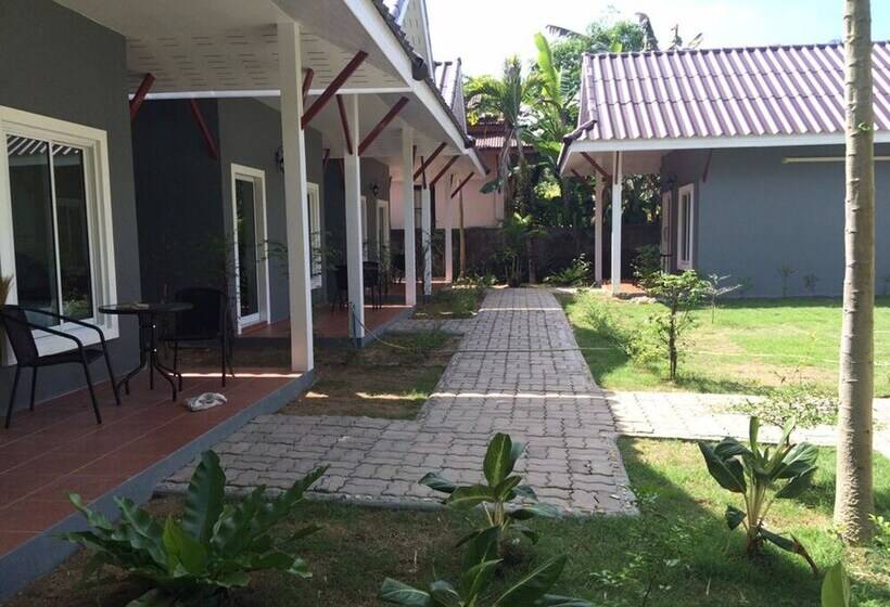 Hotel Khaolak Tusneem Resort