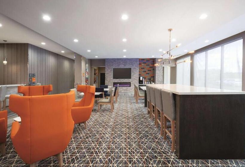 בית מלון כפרי La Quinta By Wyndham Opelika Auburn