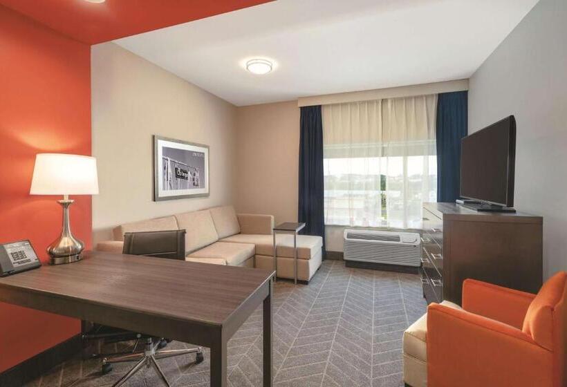 בית מלון כפרי La Quinta By Wyndham Opelika Auburn