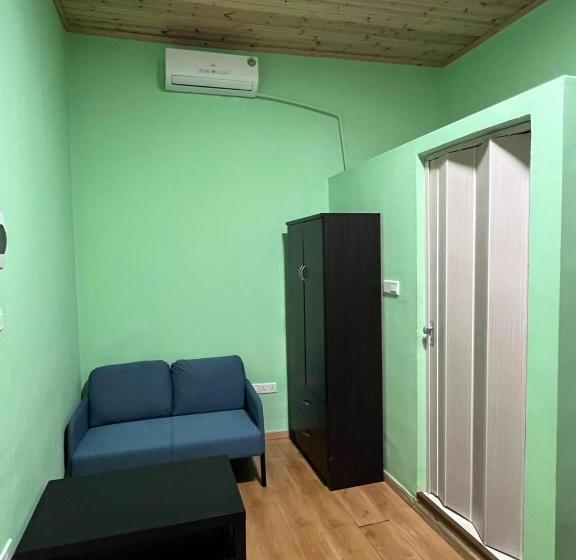 هتل Zouglas App Guesthouse