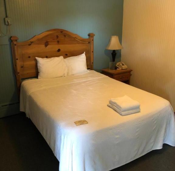 The Walpole Motel