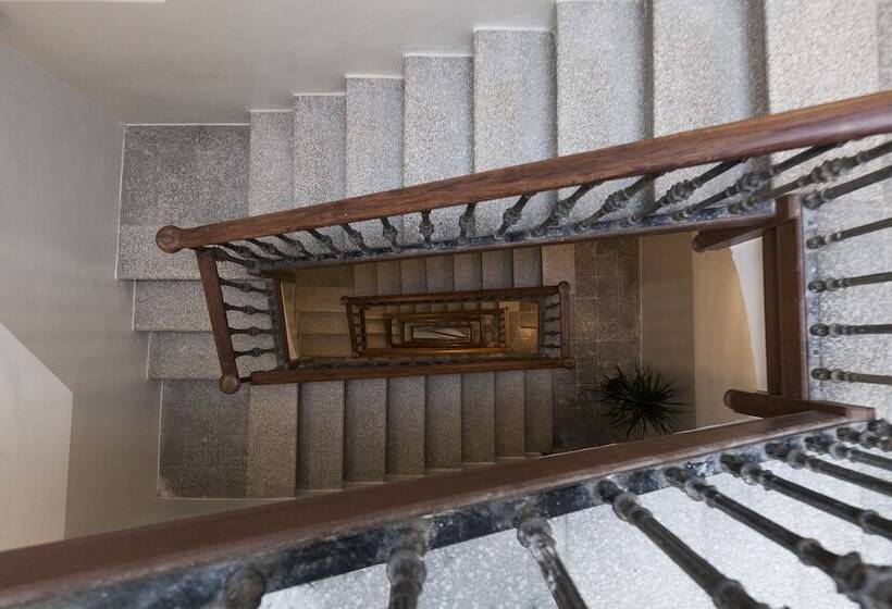 Aspasios Poble Nou Apartments