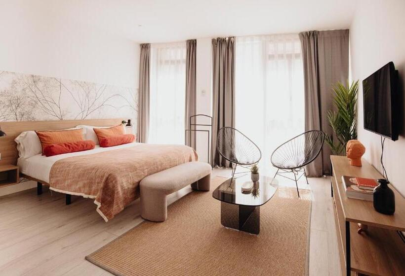 هتل Aspasios Atocha Apartments
