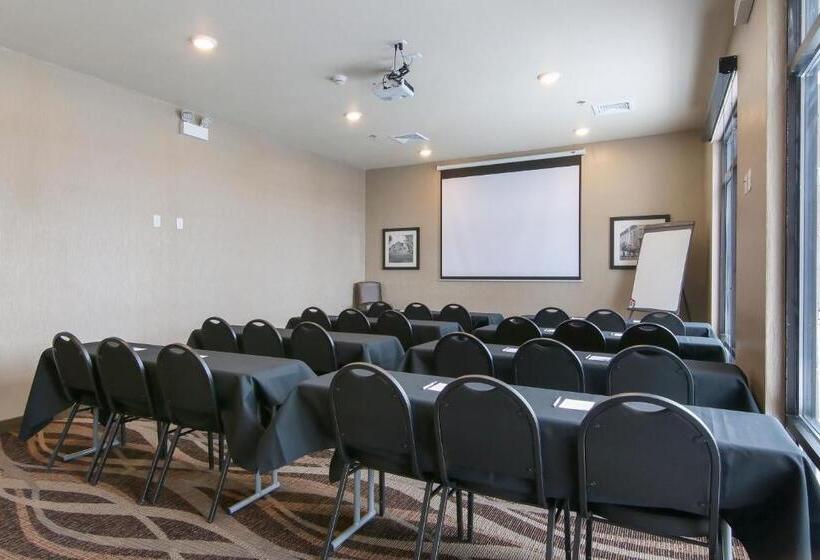 فندق Cobblestone Inn & Suites   Menomonie/uw Stout