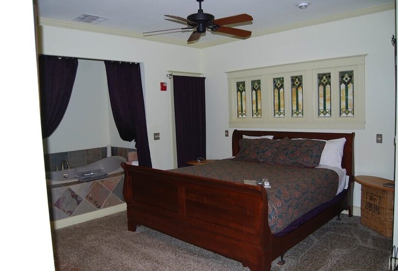 ホテル Far View   A Bed & Breakfast Estate