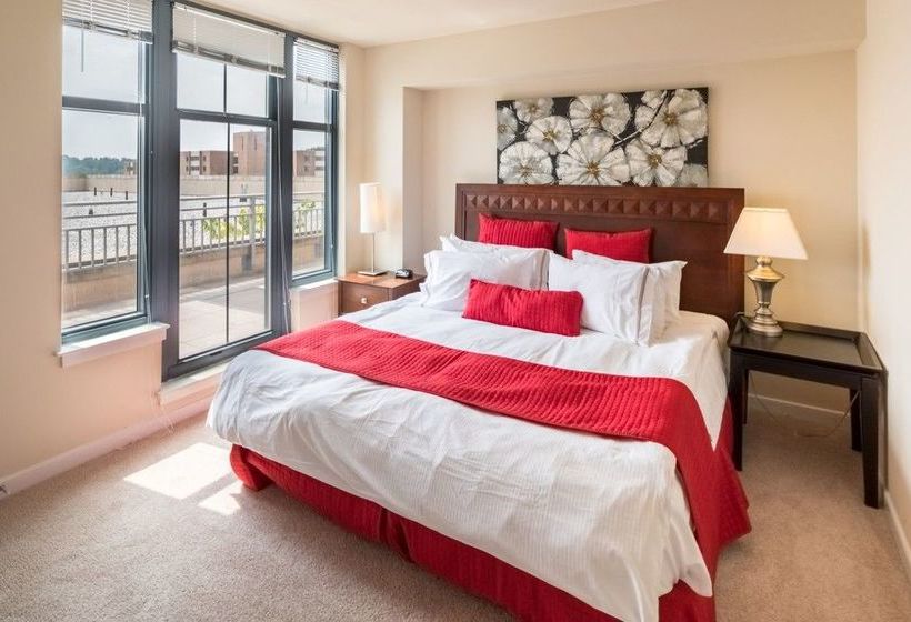 هتل Global Luxury Suites at Metropolitan South