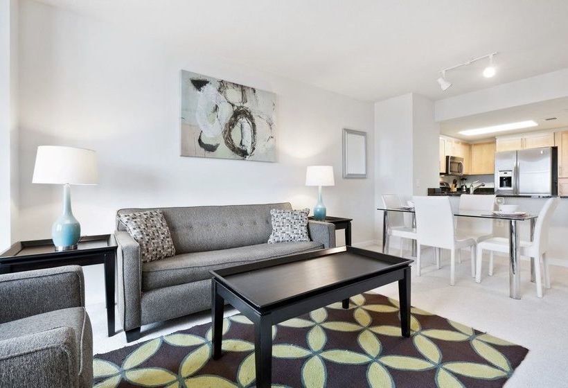 هتل Global Luxury Suites at Metropolitan South