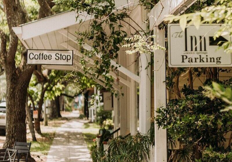 هتل The Inn At Ocean Springs