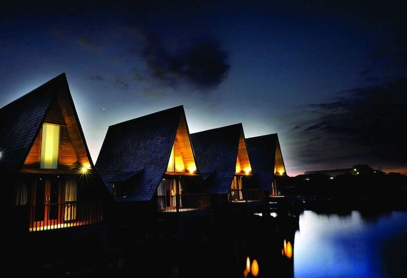هتل Cirebon Waterland