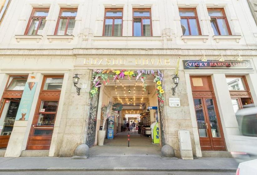 Fotos del hotel Curry Apartments:  15