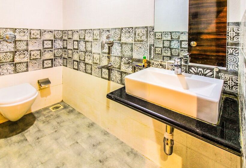 Atlas Plaza By Bizzgrow Hotels