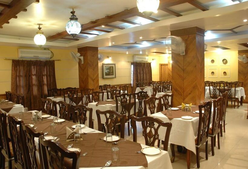 فندق Jora Palace