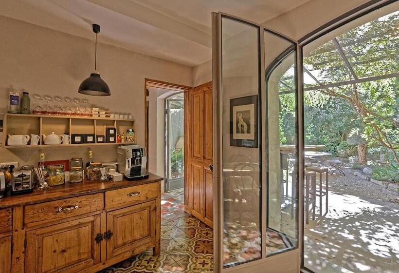 فندق Les Jardins De Baracane