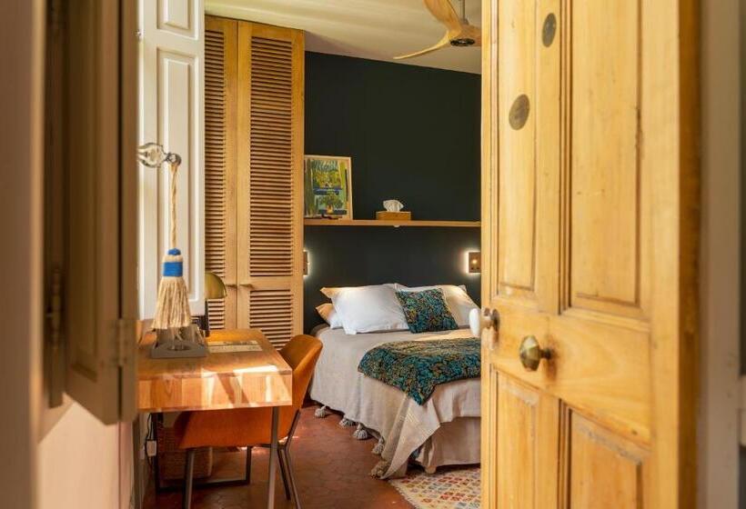 فندق Les Jardins De Baracane