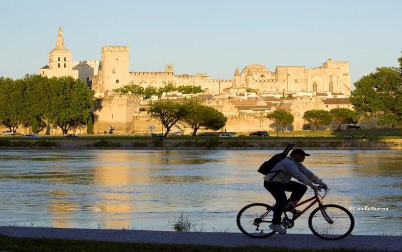 فندق Les Jardins De Baracane