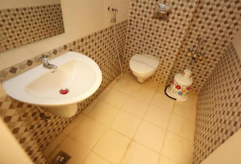 هتل Orion Residency