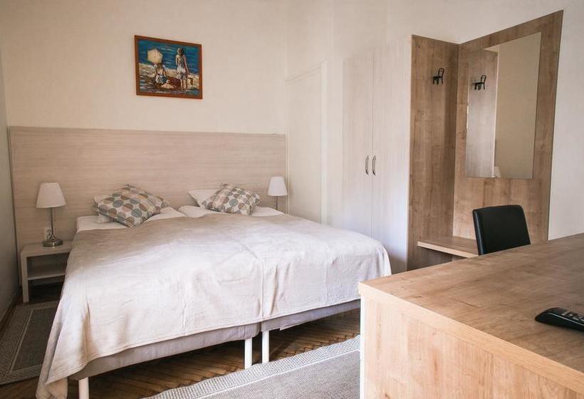 בית מלון כפרי Ozone Private Rooms