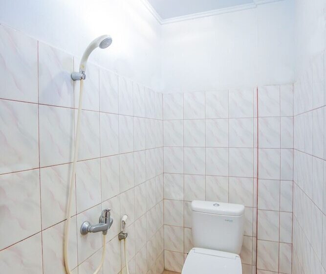 هتل Riverside Manado