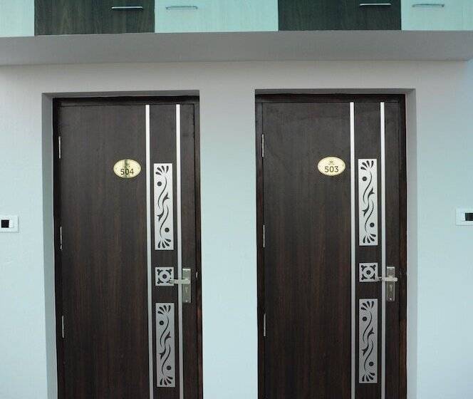 هتل Saibala Budget Airport