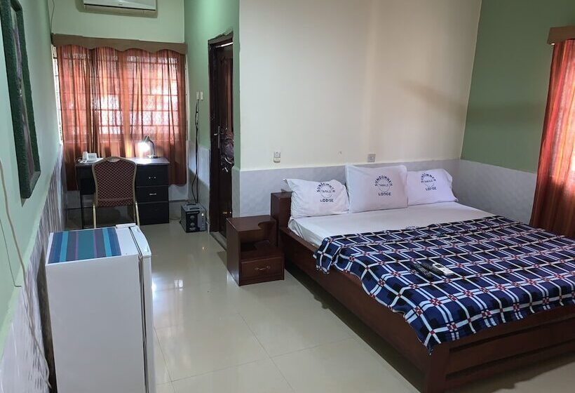 فندق Sundowner Lodge