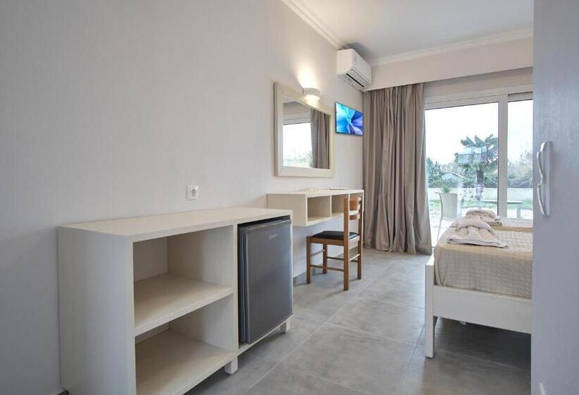 هتل Sunny Corfu Apartments