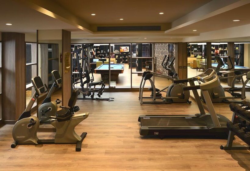 酒店 Deventure Sarovar Portico Kapashera, New Delhi