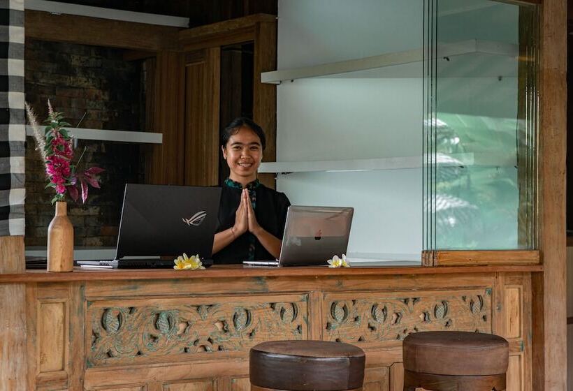 호텔 Umadhatu Resort