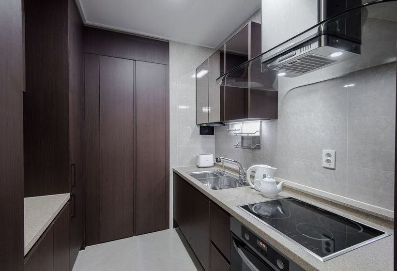 فندق Elite Apartments Highvill