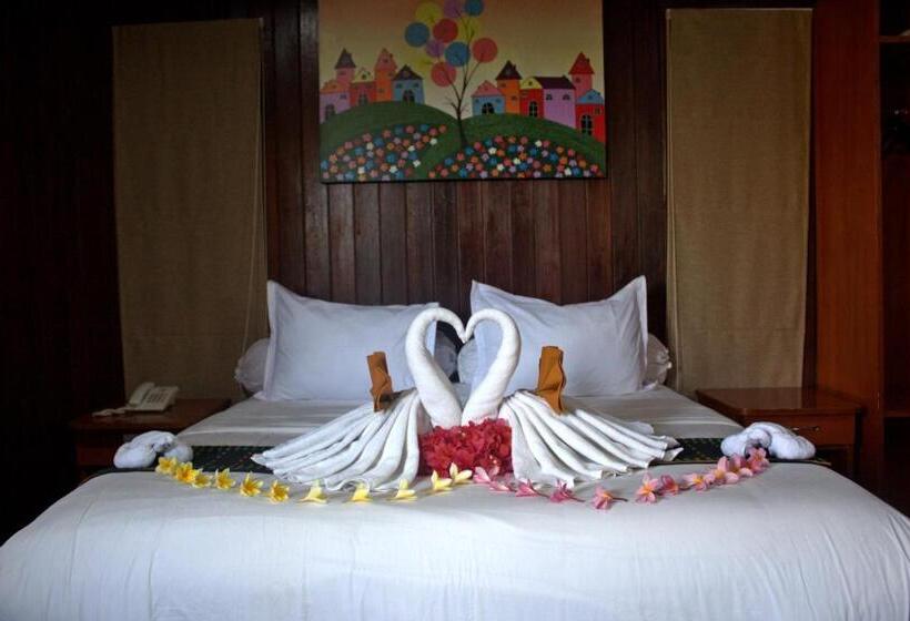 هتل Exotic Komodo