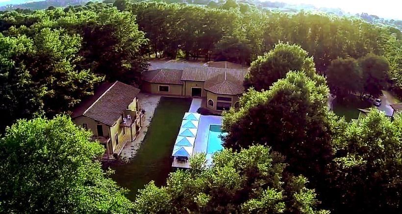 בית מלון כפרי Sciambreto