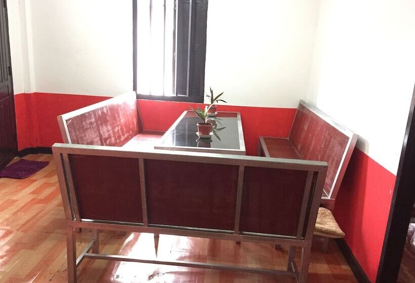 هتل Y Not Laos Hostel
