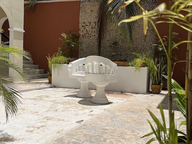 هتل Casa Valladolid Boutique