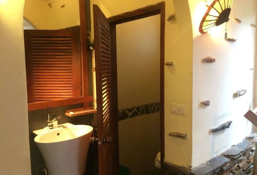 هتل Chaluenxay Villa