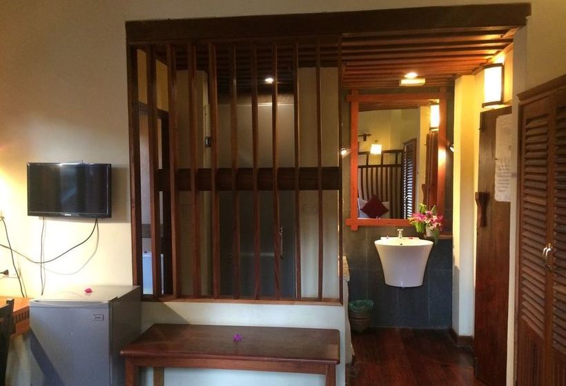 هتل Chaluenxay Villa